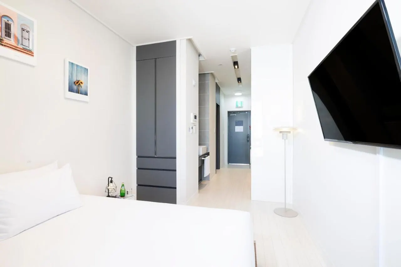 From H Reposant Hotel Busnan Seomyeon Busan